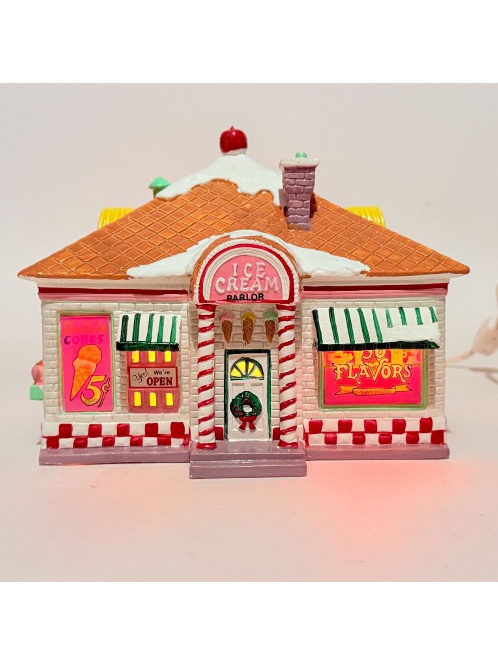 Dept 56 56 Flavors Ice Cream Parlor Original Snow Village Lighted Building 51519